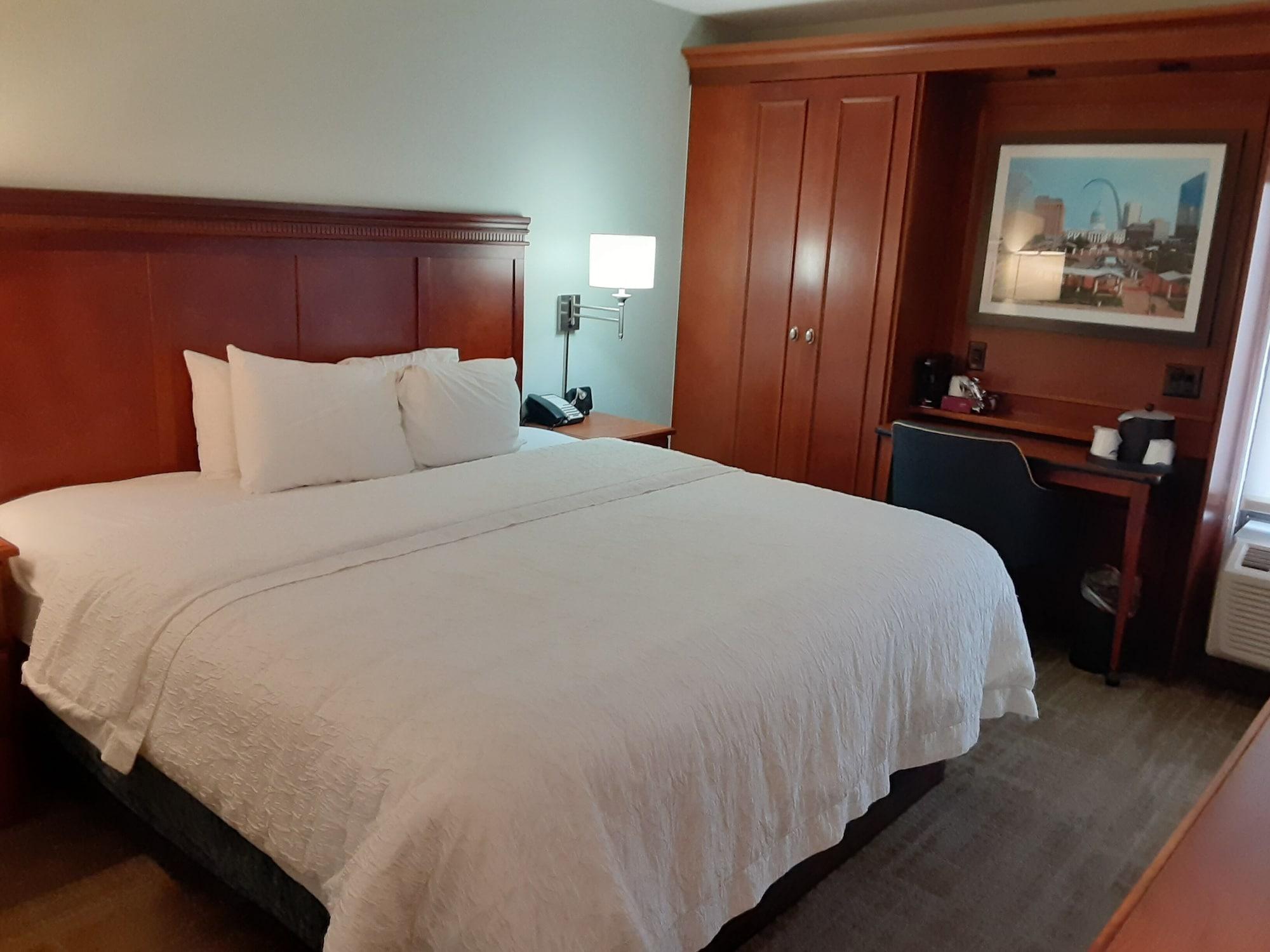 Hampton Inn St. Louis - Westport Maryland Heights Eksteriør bilde