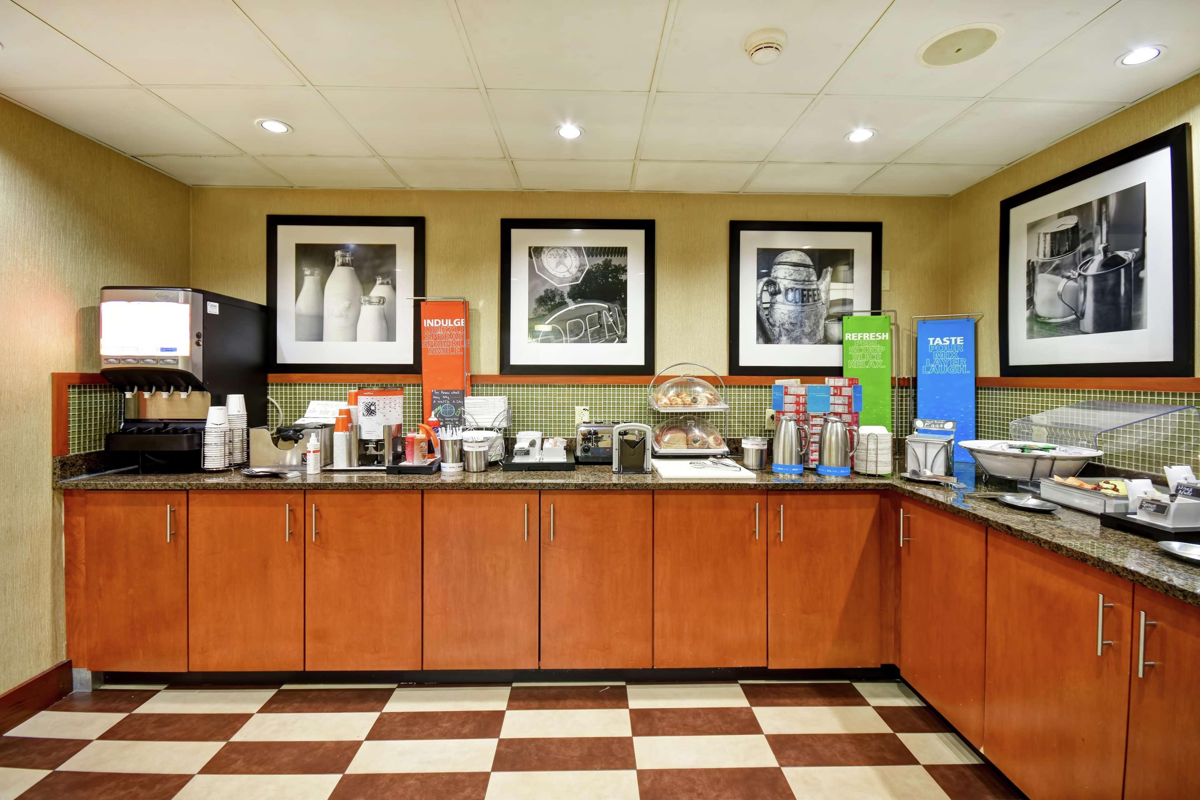 Hampton Inn St. Louis - Westport Maryland Heights Eksteriør bilde