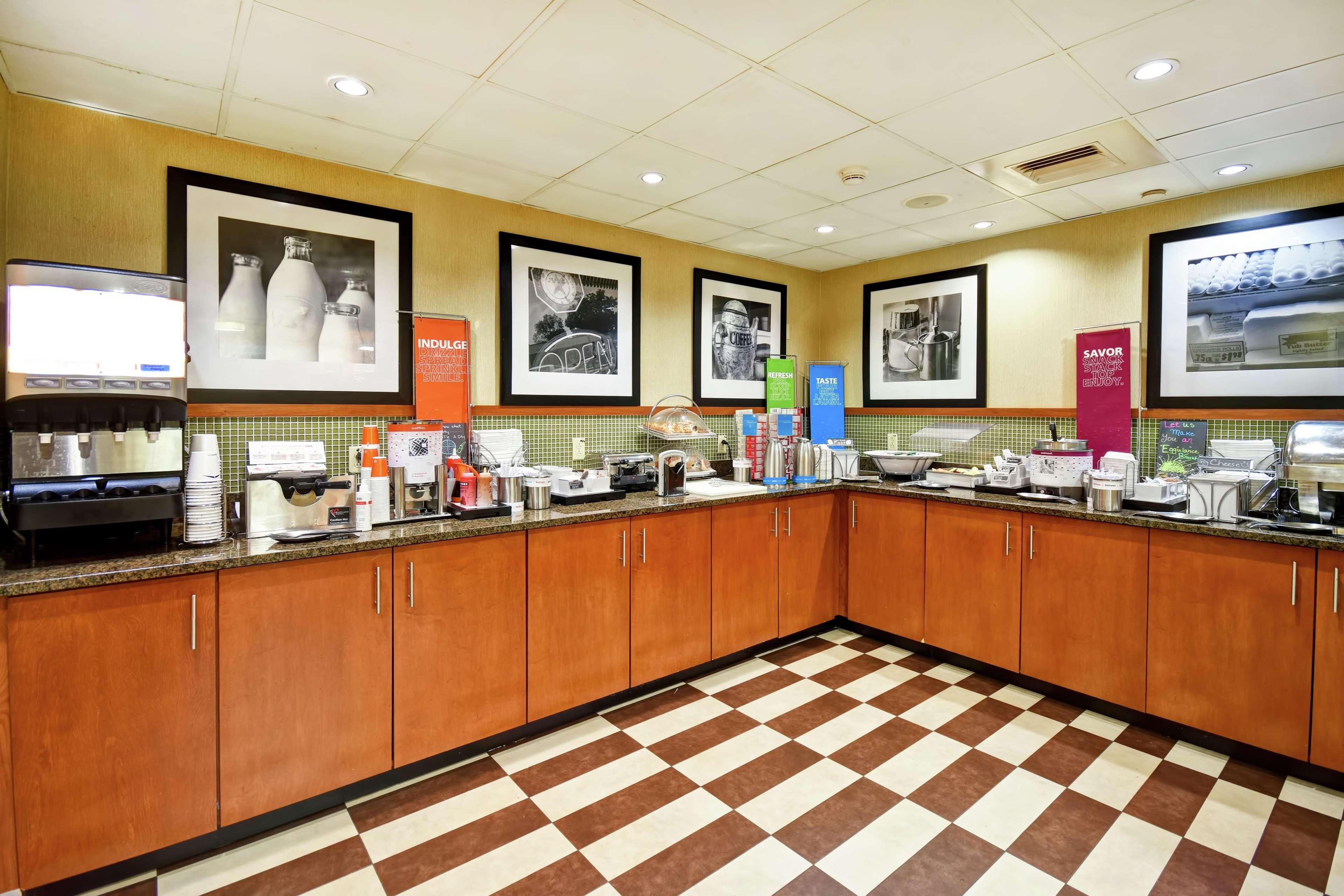 Hampton Inn St. Louis - Westport Maryland Heights Eksteriør bilde